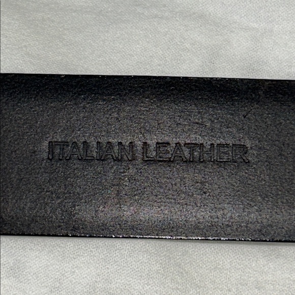 Polo Ralph Lauren men’s Size 38 black Italian leather belt. Silver buckle. - Picture 4 of 5